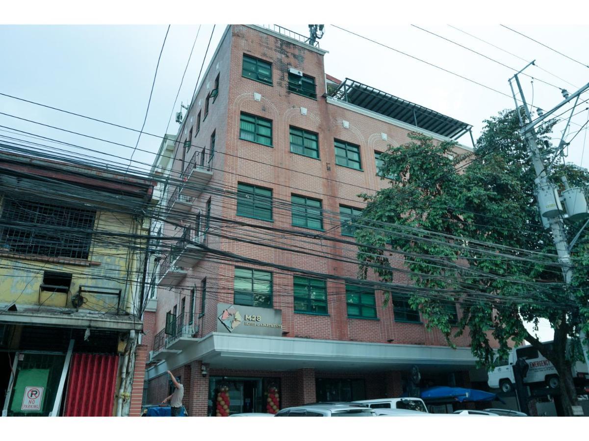 M28 Hotel And Apartments 케손시티 외부 사진
