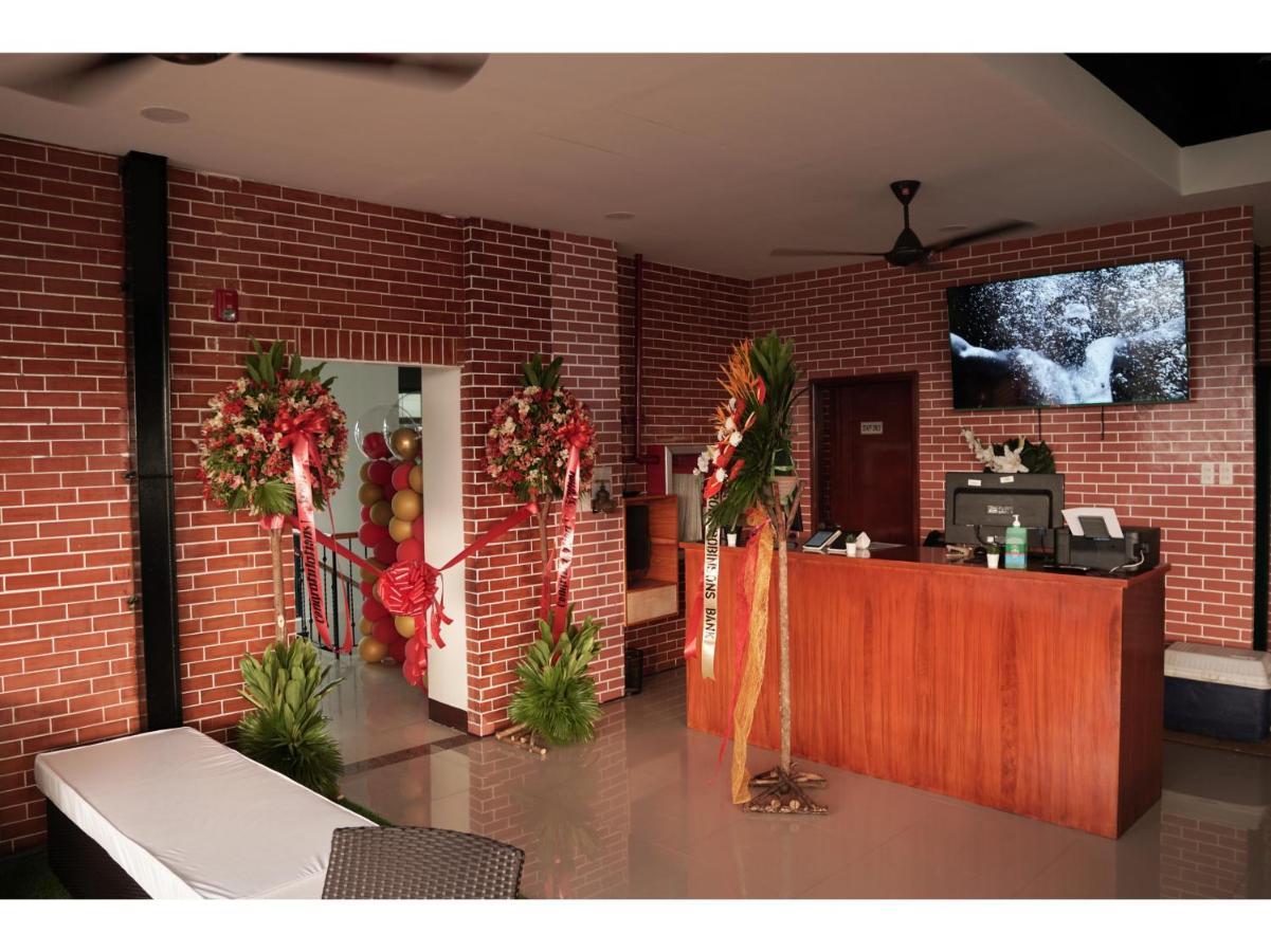 M28 Hotel And Apartments 케손시티 외부 사진