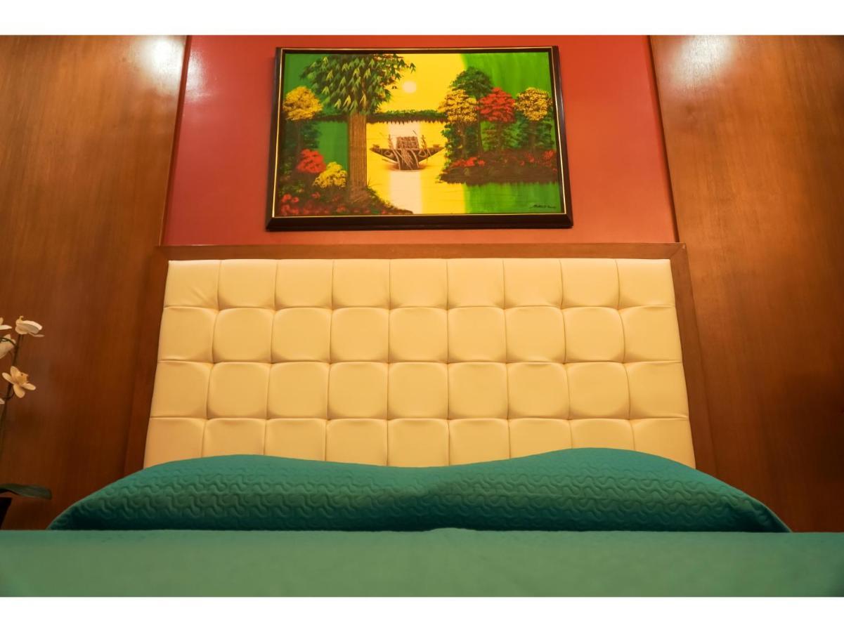 M28 Hotel And Apartments 케손시티 외부 사진