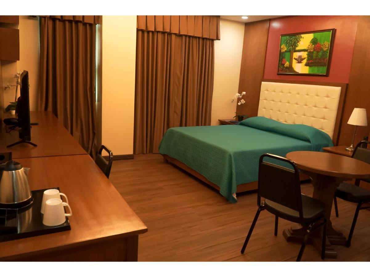 M28 Hotel And Apartments 케손시티 외부 사진